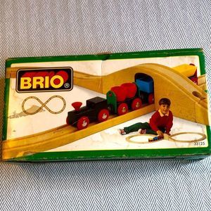 Brio train set VINTAGE  wooden figure 8 with overpass, model 33125
